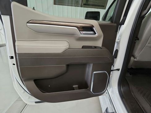 Used 2025 Chevrolet Silverado 1500 LT AWD/4WD image 34