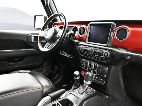 Used 2021 Jeep Gladiator Rubicon AWD/4WD image 13