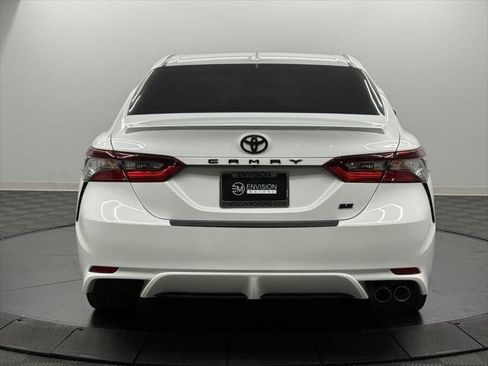 Used 2024 Toyota Camry SE image 8