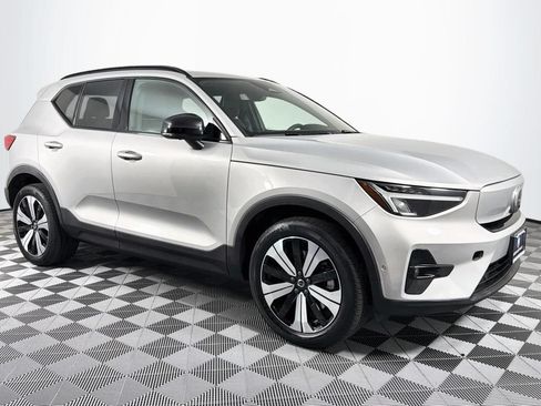 Used 2023 Volvo XC40 Recharge Plus AWD/4WD image 27