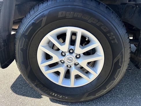 Used 2019 Nissan Frontier SV w/ Value Truck Package image 11
