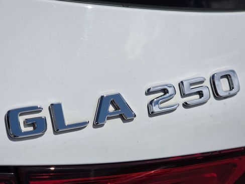 Used 2023 Mercedes-Benz GLA 250 4MATIC image 8