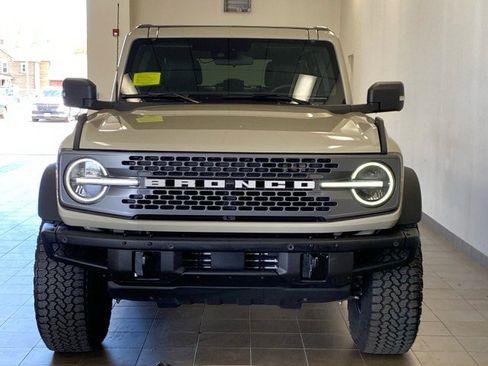 New 2025 Ford Bronco Badlands AWD/4WD image 3