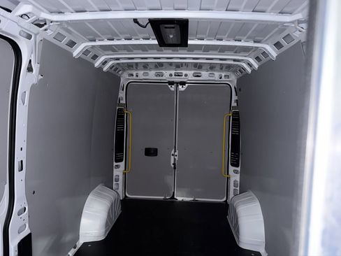 Used 2025 RAM ProMaster 2500 w/ Convenience Group FWD image 37