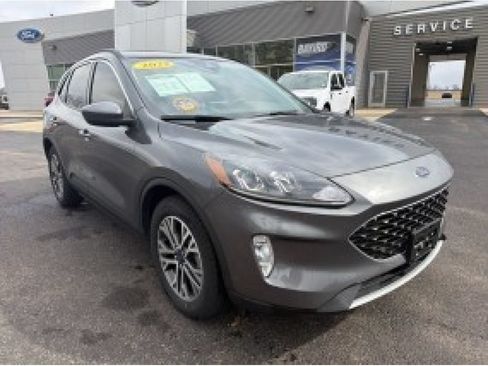 Used 2022 Ford Escape SEL w/ Technology Package FWD image 2