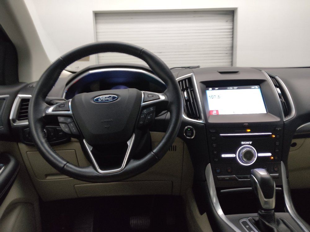 Used 2018 Ford Edge Titanium w/ Equipment Group 301A FWD image 22