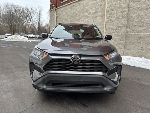 Used 2020 Toyota RAV4 LE image 2