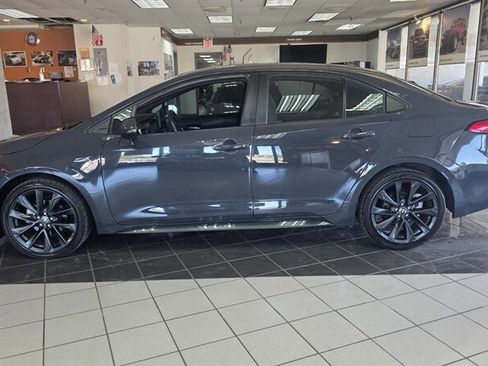 Used 2024 Toyota Corolla SE FWD image 8