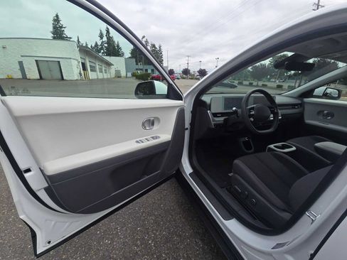 Used 2024 Hyundai Ioniq 5 SEL RWD image 20
