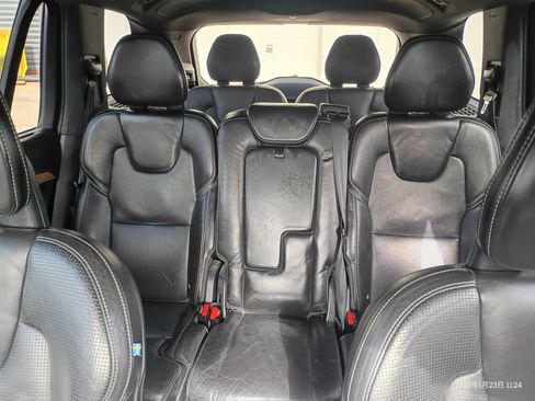 Used 2016 Volvo XC90 T6 Inscription w/ Vision Package image 15