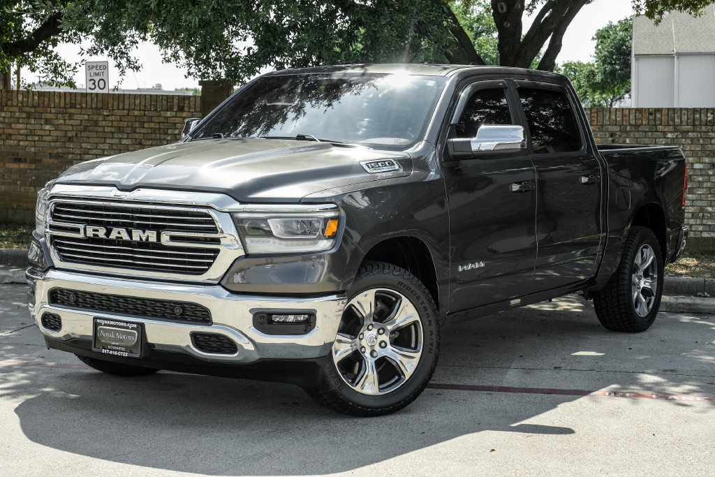 Used 2023 RAM 1500 Laramie AWD/4WD image 11
