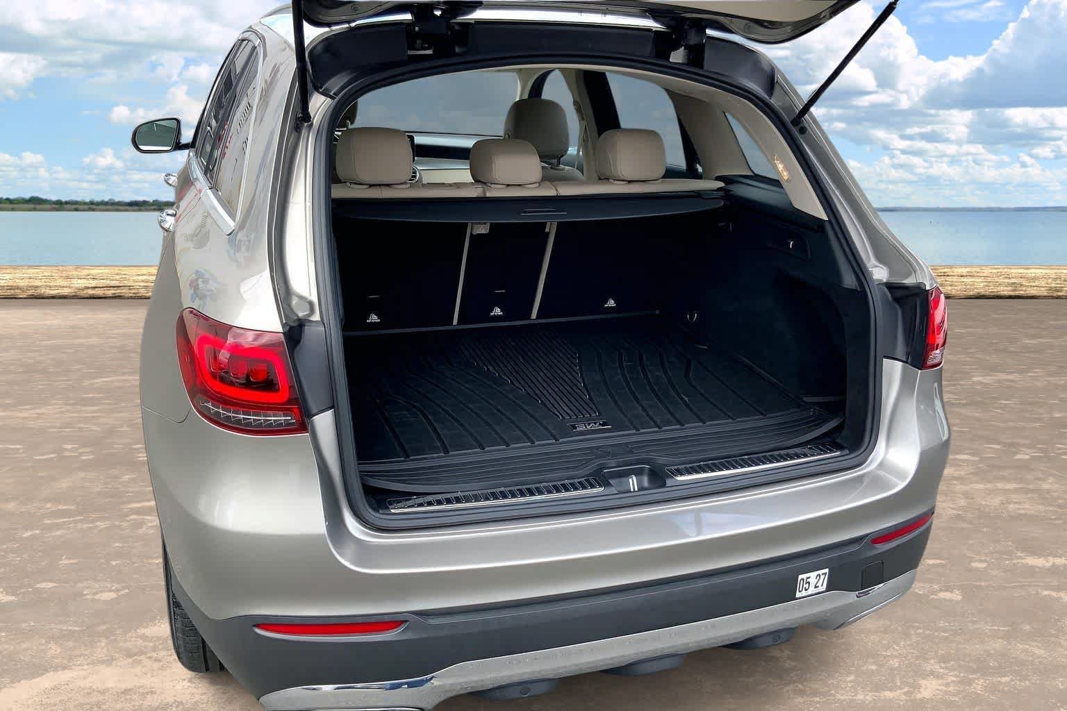Used 2020 Mercedes-Benz GLC 300 image 18
