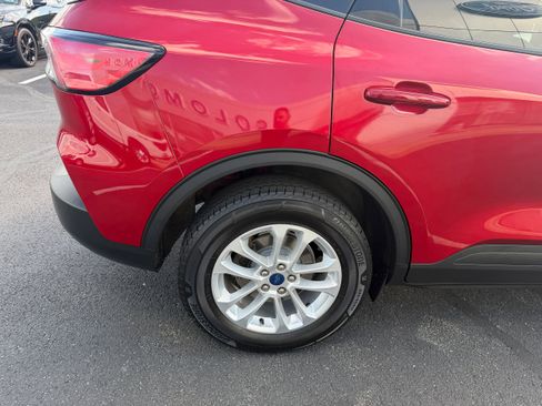 Used 2022 Ford Escape SE AWD/4WD image 13