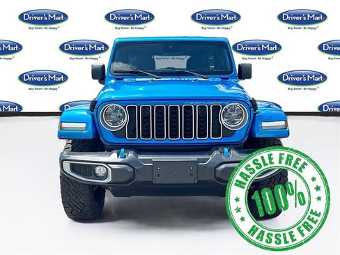 Used 2024 Jeep Wrangler Unlimited Sahara AWD/4WD image 2