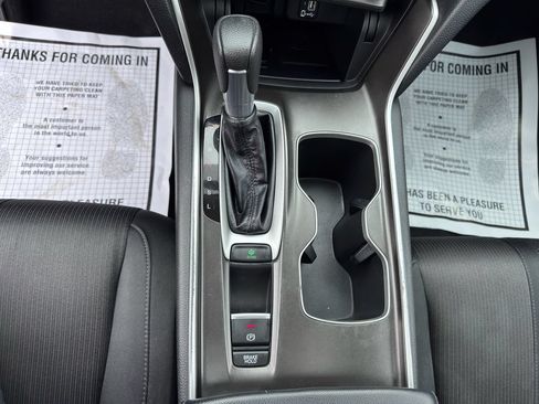 Used 2018 Honda Accord EX image 27