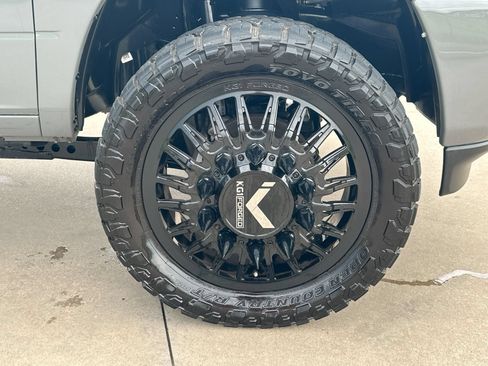 Used 2026 RAM 3500 Laramie w/ Night Edition AWD/4WD image 10