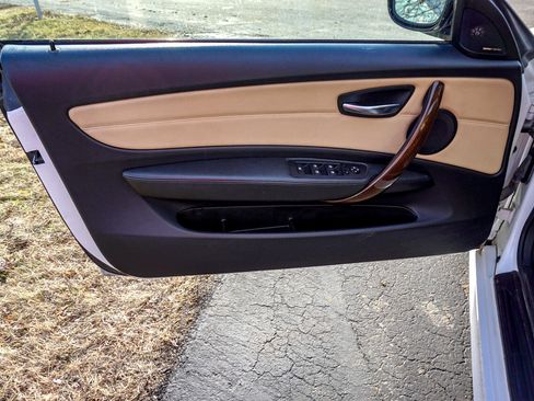 Used 2012 BMW 128i Convertible image 26