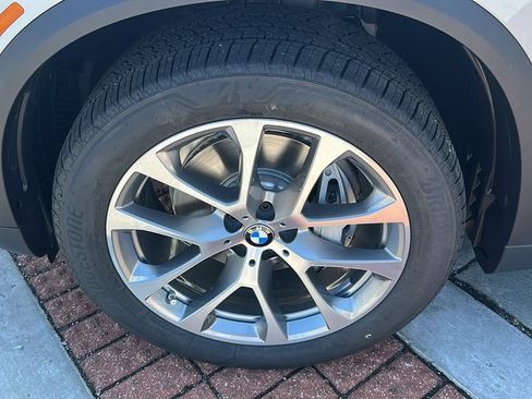 Used 2026 BMW X5 xDrive40i w/ Premium Package AWD/4WD image 6