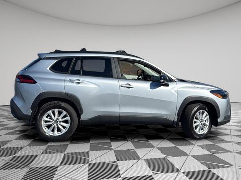 Used 2026 Toyota Corolla Cross LE image 10