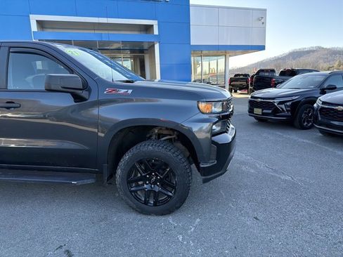 Used 2021 Chevrolet Silverado 1500 Custom Trail Boss image 2