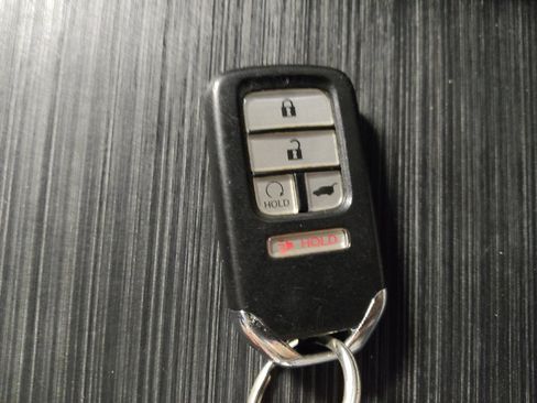 Used 2019 Honda Pilot EX image 32