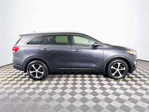 Used 2016 Kia Sorento EX w/ EX Premium Package FWD image 4