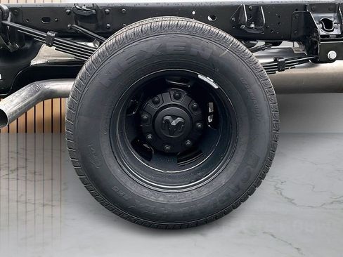 New 2026 RAM 3500 Tradesman image 32