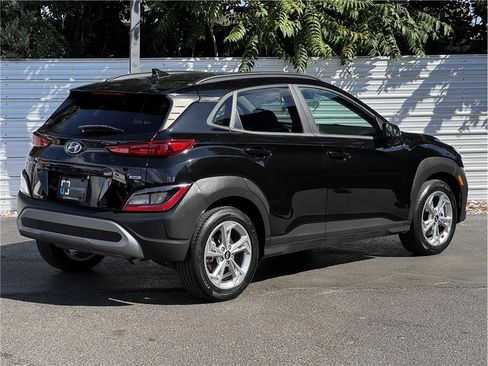 Used 2023 Hyundai Kona SEL w/ Cargo Package AWD/4WD image 9