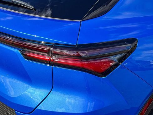 New 2026 Chevrolet Equinox EV LT image 8