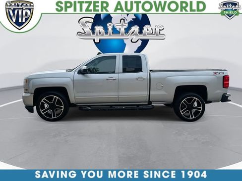 Used 2018 Chevrolet Silverado 1500 LT w/ LPO, Black Pack AWD/4WD image 6