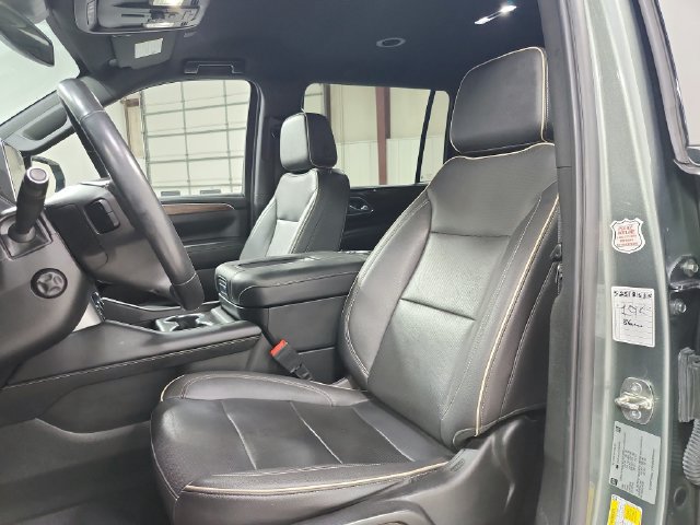 Used 2023 Chevrolet Suburban Premier RWD image 10
