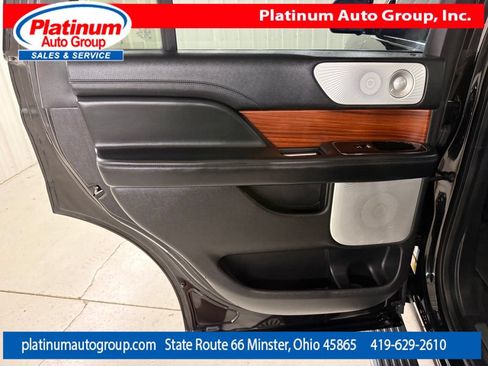 Used 2018 Lincoln Navigator Reserve w/ Technology Package AWD/4WD image 32