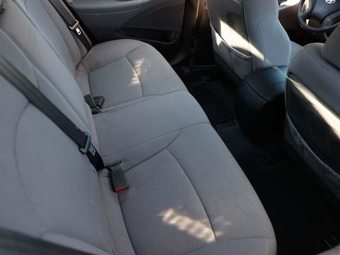 Used 2013 Hyundai Sonata GLS w/ Popular Equipment Pkg image 12