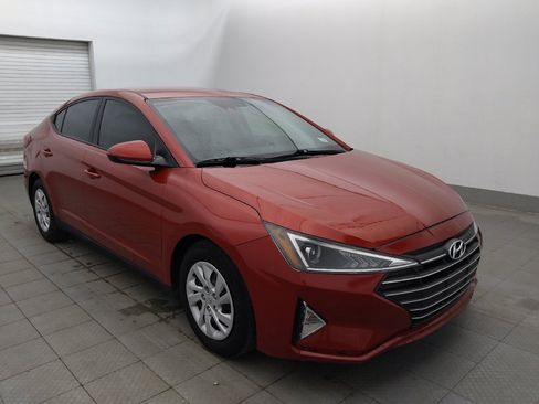 Used 2020 Hyundai Elantra SE FWD image 11