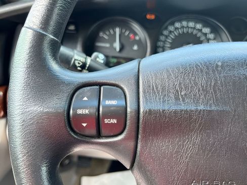 Used 2005 Buick Le Sabre Custom w/ Wheel And Sound Package FWD image 16