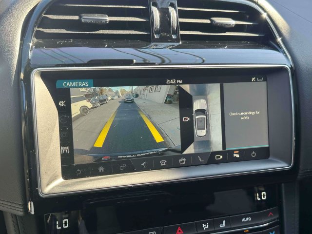 Used 2019 Jaguar F-PACE Portfolio AWD/4WD image 47