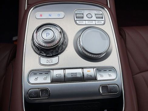 Used 2025 Genesis G90 3.5T image 11