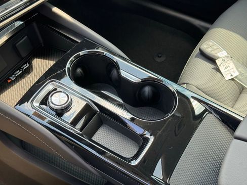 New 2025 Buick Envision Avenir image 29