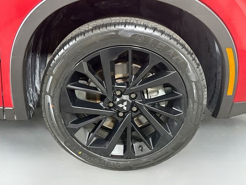 Used 2022 Mitsubishi Outlander SEL Black Edition image 32