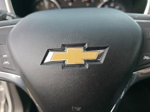 Used 2020 Chevrolet Equinox LT image 39