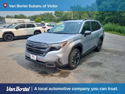 Certified 2025 Subaru Forester Limited AWD/4WD image 1
