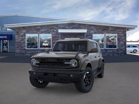 New 2025 Ford Bronco Outer Banks AWD/4WD image 2