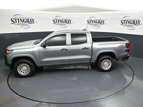 Used 2024 Chevrolet Colorado W/T w/ Technology Package RWD image 12