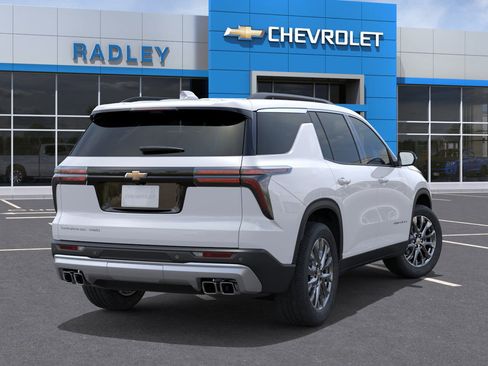 New 2026 Chevrolet Traverse LT image 4