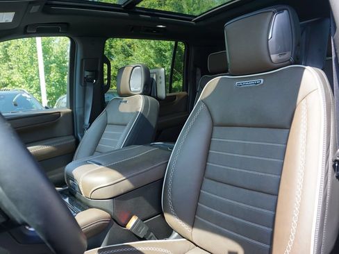 Used 2026 GMC Yukon XL Denali Ultimate AWD/4WD image 13