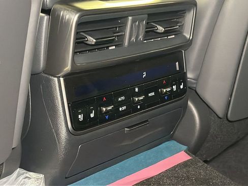 New 2026 Lexus LX 700h Luxury image 14