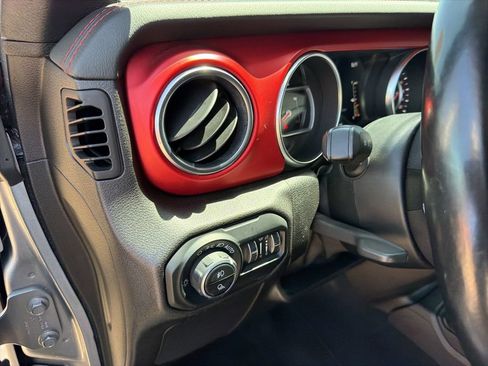 Used 2020 Jeep Gladiator Rubicon AWD/4WD image 27