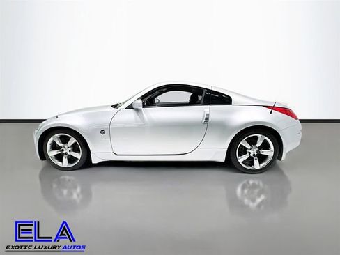 Used 2006 Nissan 350Z Enthusiast w/ (N93) Cargo Convenience Pkg image 2