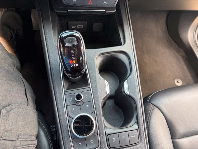 Used 2025 Cadillac XT4 Premium Luxury FWD image 11