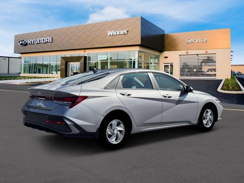 New 2026 Hyundai Elantra SE image 8